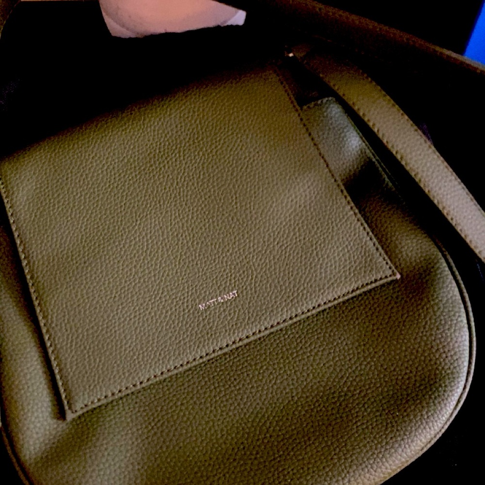 Matt & Nat Cross Body Bag in colour Hunter - Picture 2 of 2